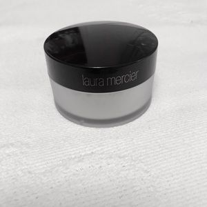 Brand New Laura Mercier Translucent Powder